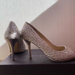 Enzo Angiolini Maiven Pumps